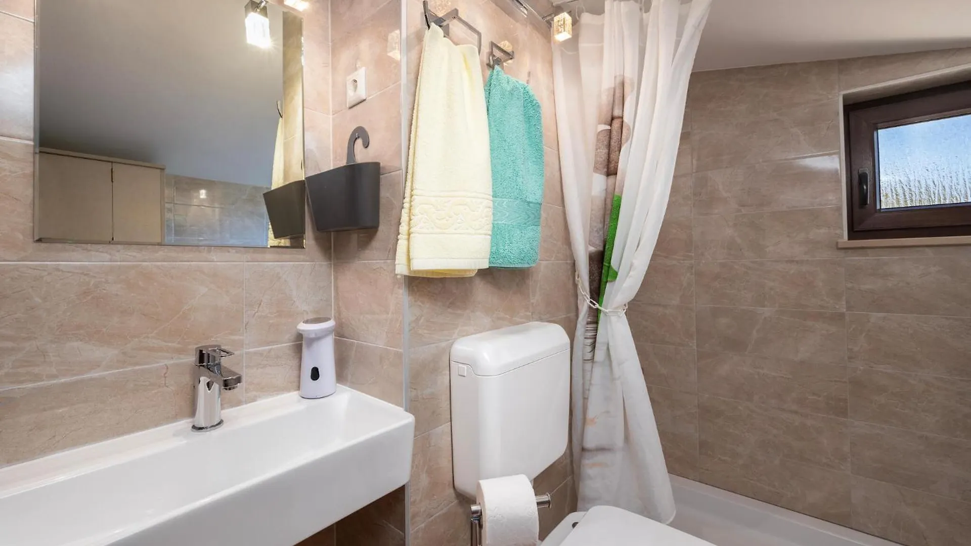 2 Bedroom Cozy Home In Pula 0*,  Kroatien