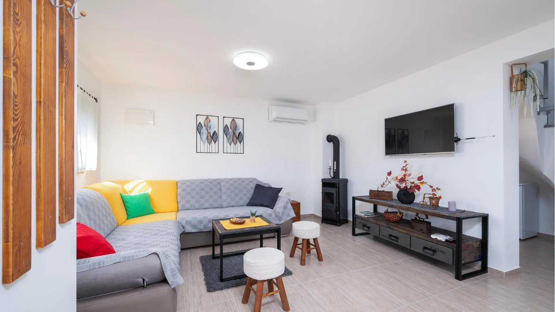 Semesterbostad 2 Bedroom Cozy Home In Pula