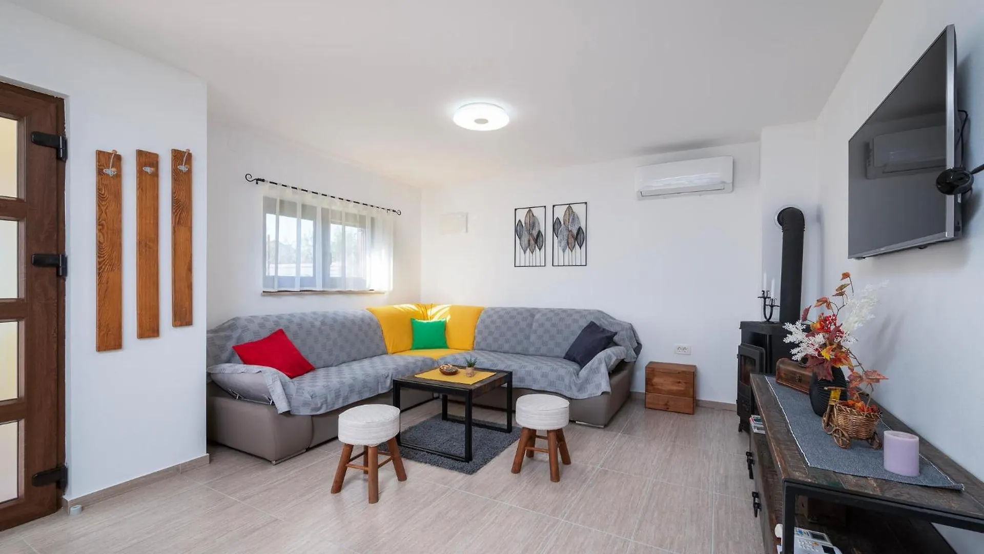 2 Bedroom Cozy Home In Pula Hırvatistan