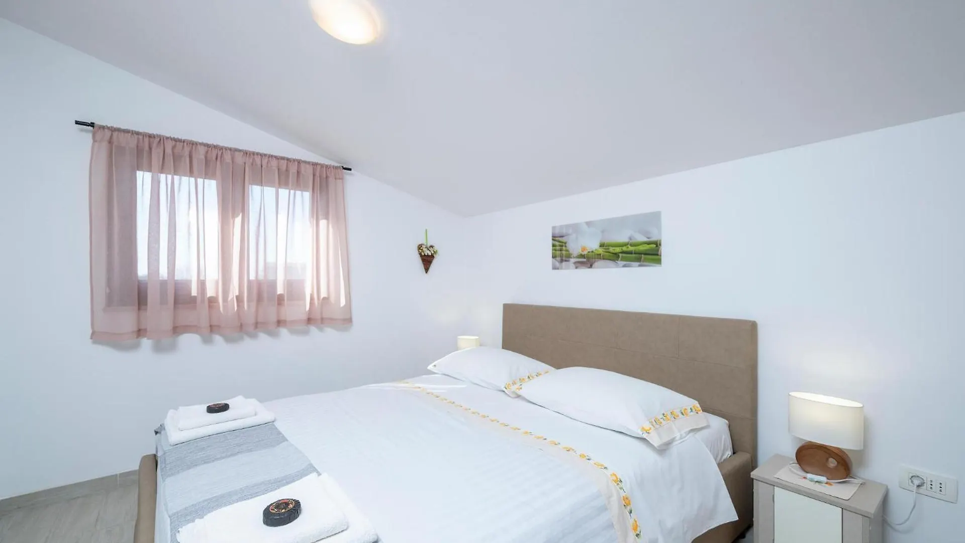 2 Bedroom Cozy Home In Pula Semesterbostad